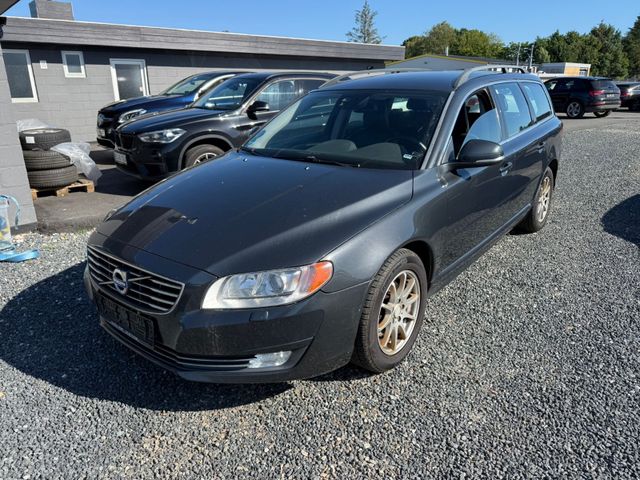 Volvo V70 Kombi Momentum 2.0 181 Ps