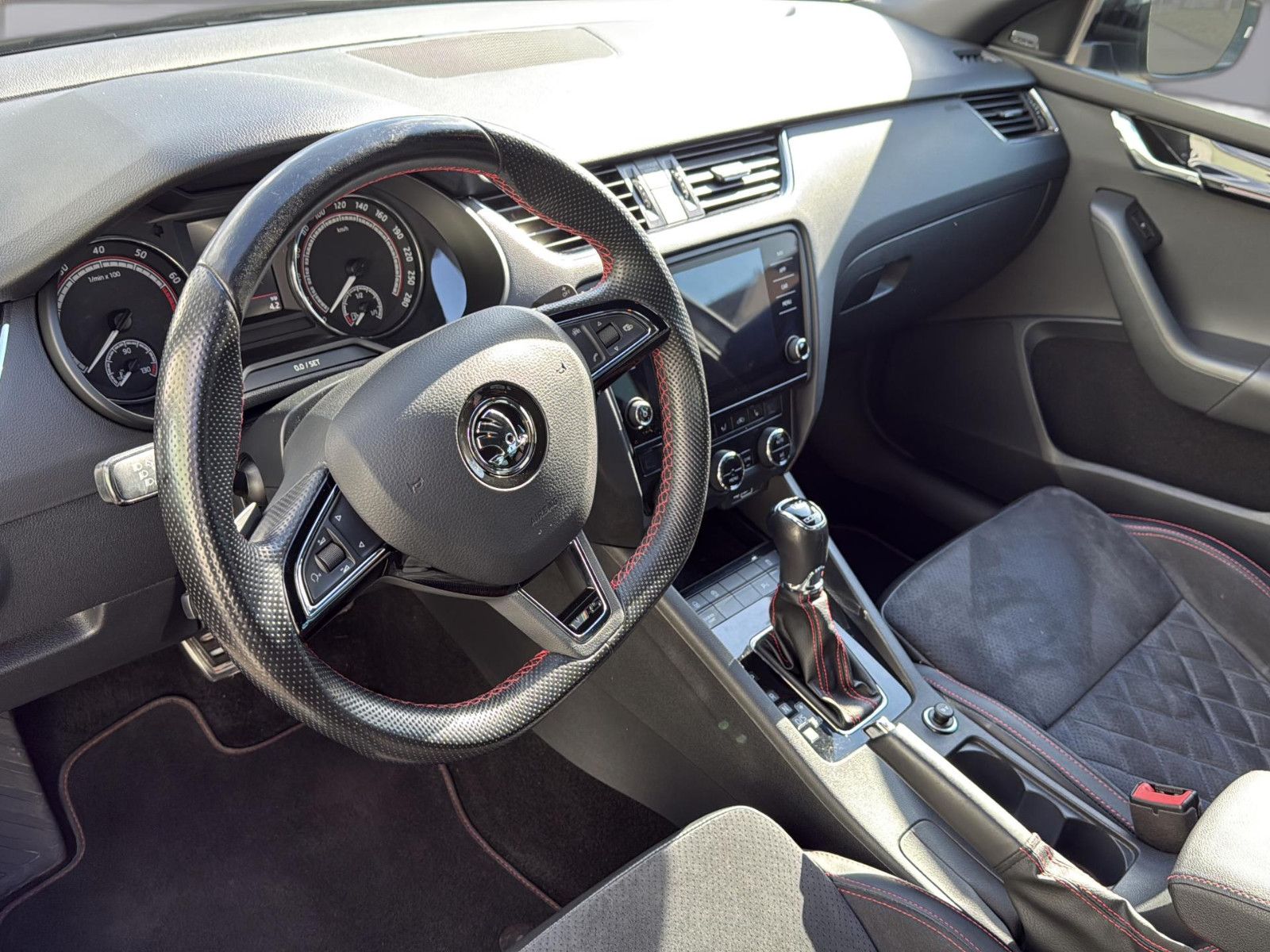 Fahrzeugabbildung SKODA Octavia Combi RS 245/ unfallfrei