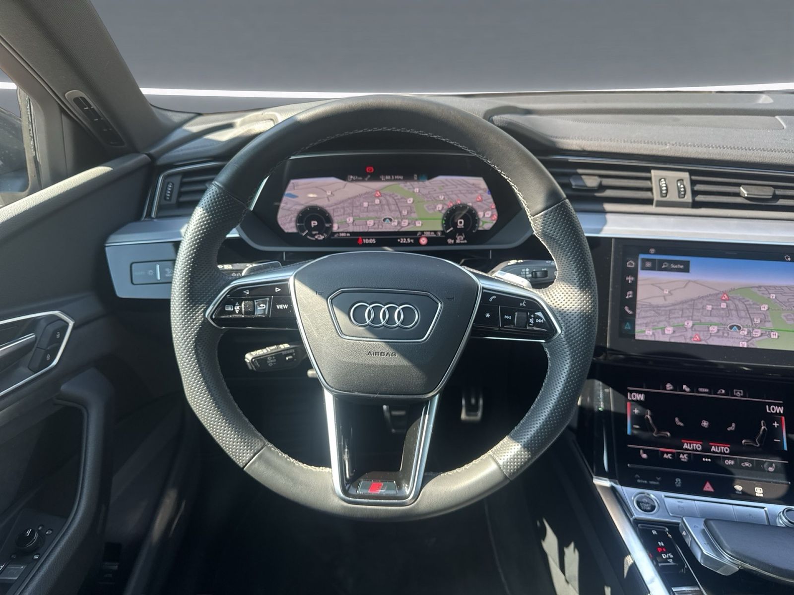 Audi Q8 e-tron - Bild 12
