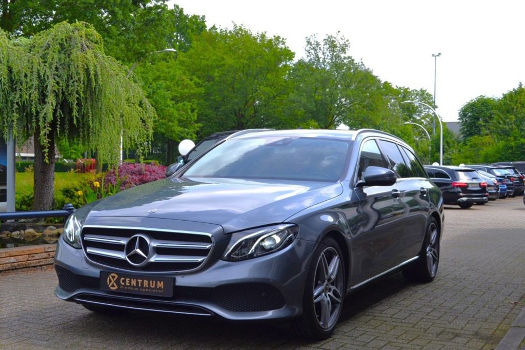 Mercedes-Benz E 200