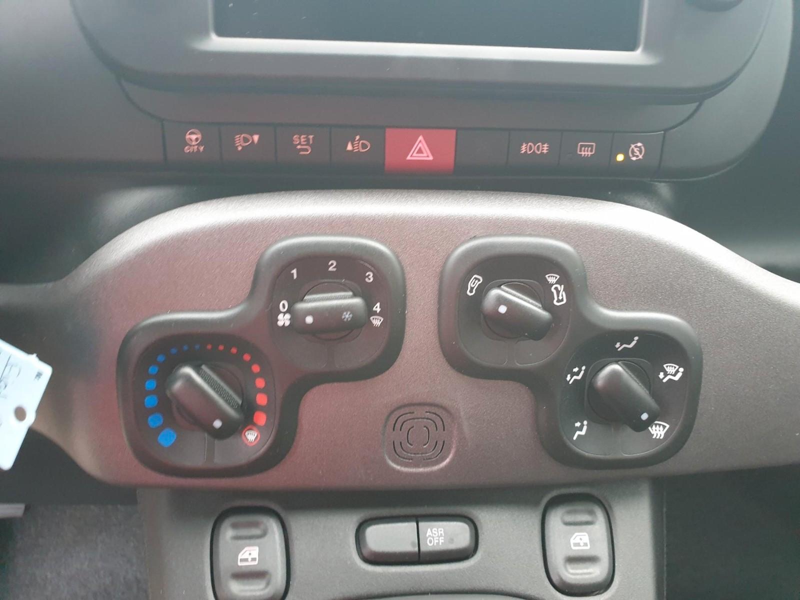 Fiat Panda Sport Hybrid 1.0 GSE- Pandemonio  li,ited 
