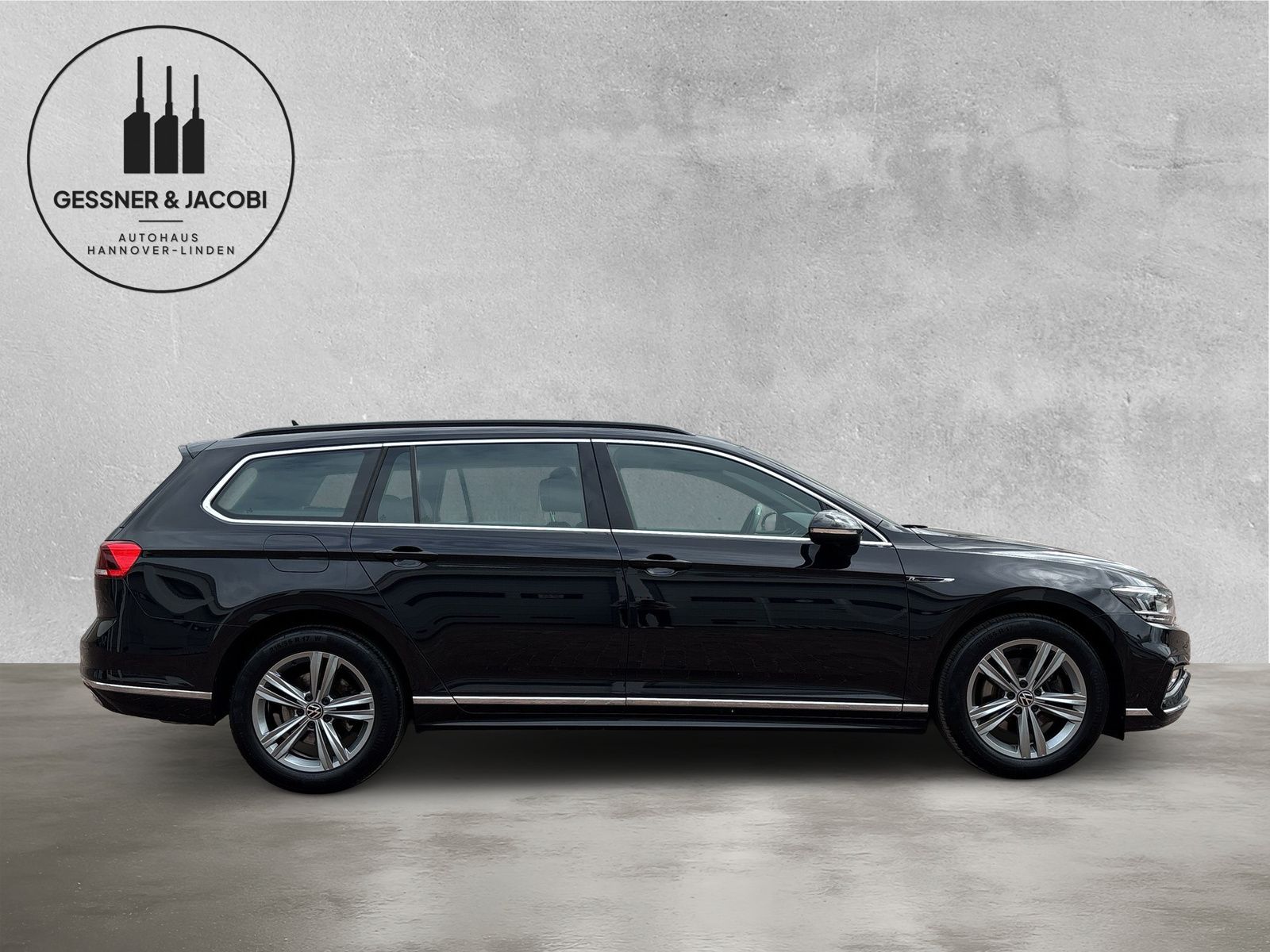 Fahrzeugabbildung Volkswagen Passat Variant Business 2.0 TSI DSG AHK App-Conn