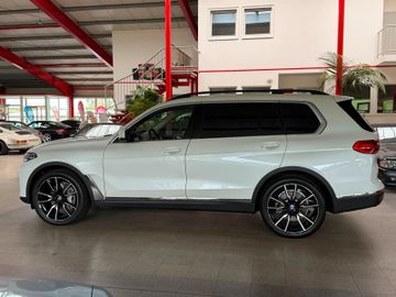 BMW X7 - 9