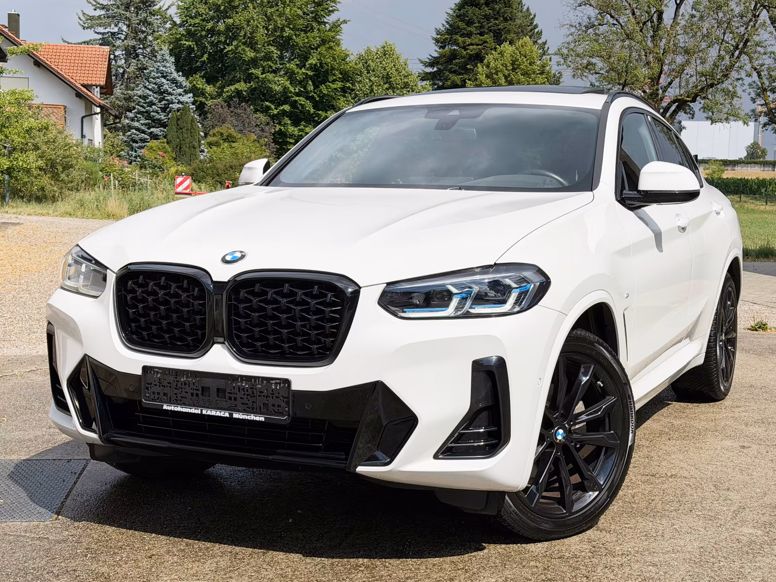 BMW X4 xDrive20d Aut. M Sport Pano AHK Laser HeadUp