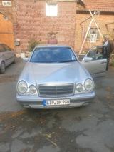 Mercedes-Benz Mercedes Benz Limo e240 Automatik+ Gasanla... - Mercedes-Benz E 240 mit LPG-Antrieb