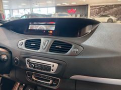 Fahrzeugabbildung Renault Scenic III Paris ( NAVI/AHK )
