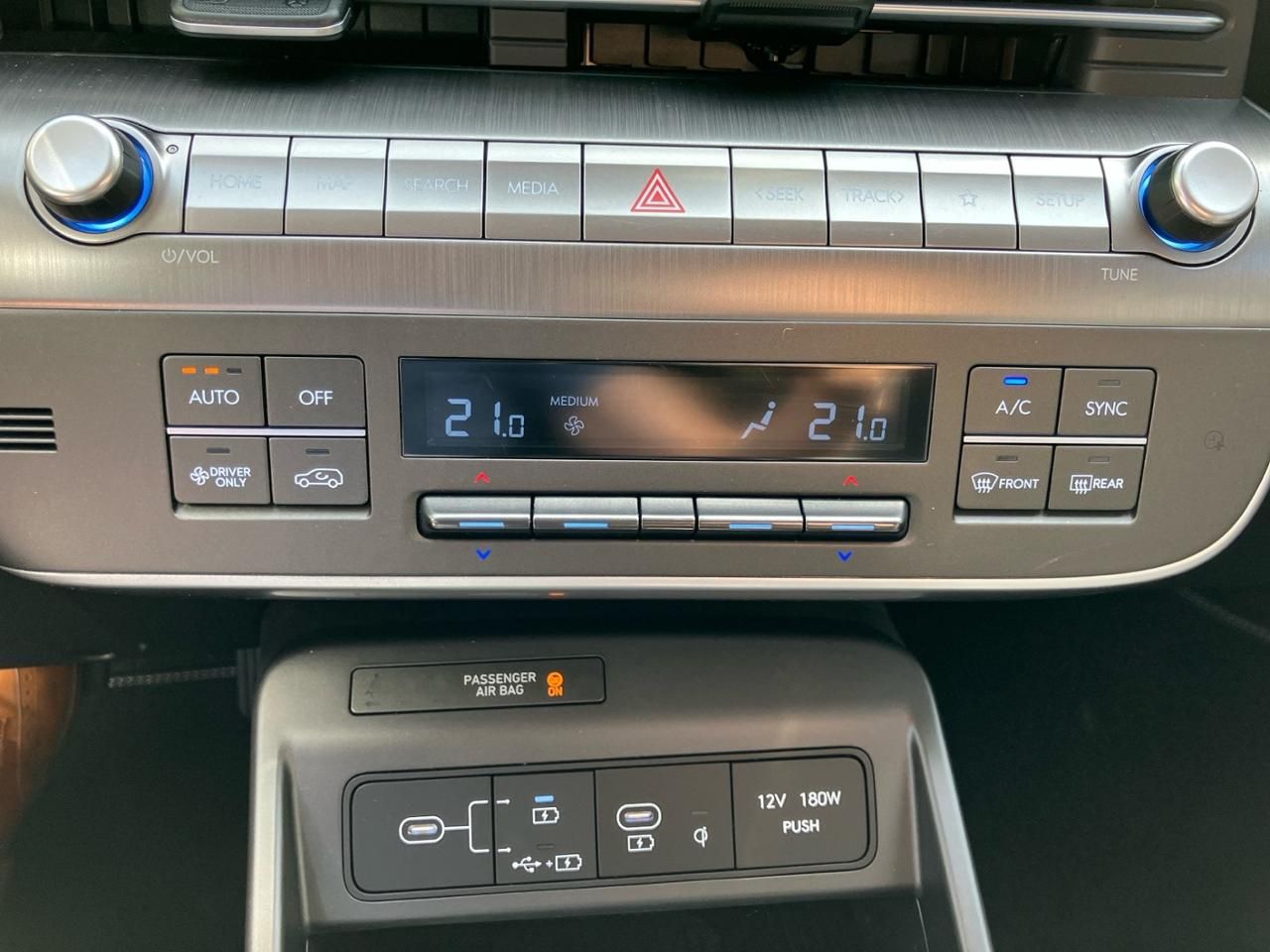 Fahrzeugabbildung Hyundai KONA TREND *65,4 kWh*SHZ*LHZ*NAVI*LM*USB*