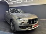 Maserati Levante Gran Lusso 3J.Garantie*Softclose*PANO* - Maserati Levante aus 2019