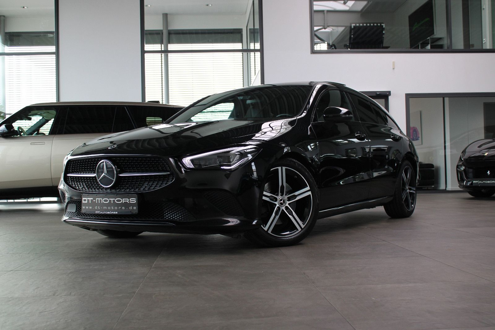 MERCEDES-BENZ CLA 220D 4MATIC SHOOTING BRAKE AMG-LINE EXKLUSIV