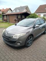 Renault Megane Kombi 2.0l Turbo - Renault Megane mit Benzin-Antrieb: Kombi, 2.0