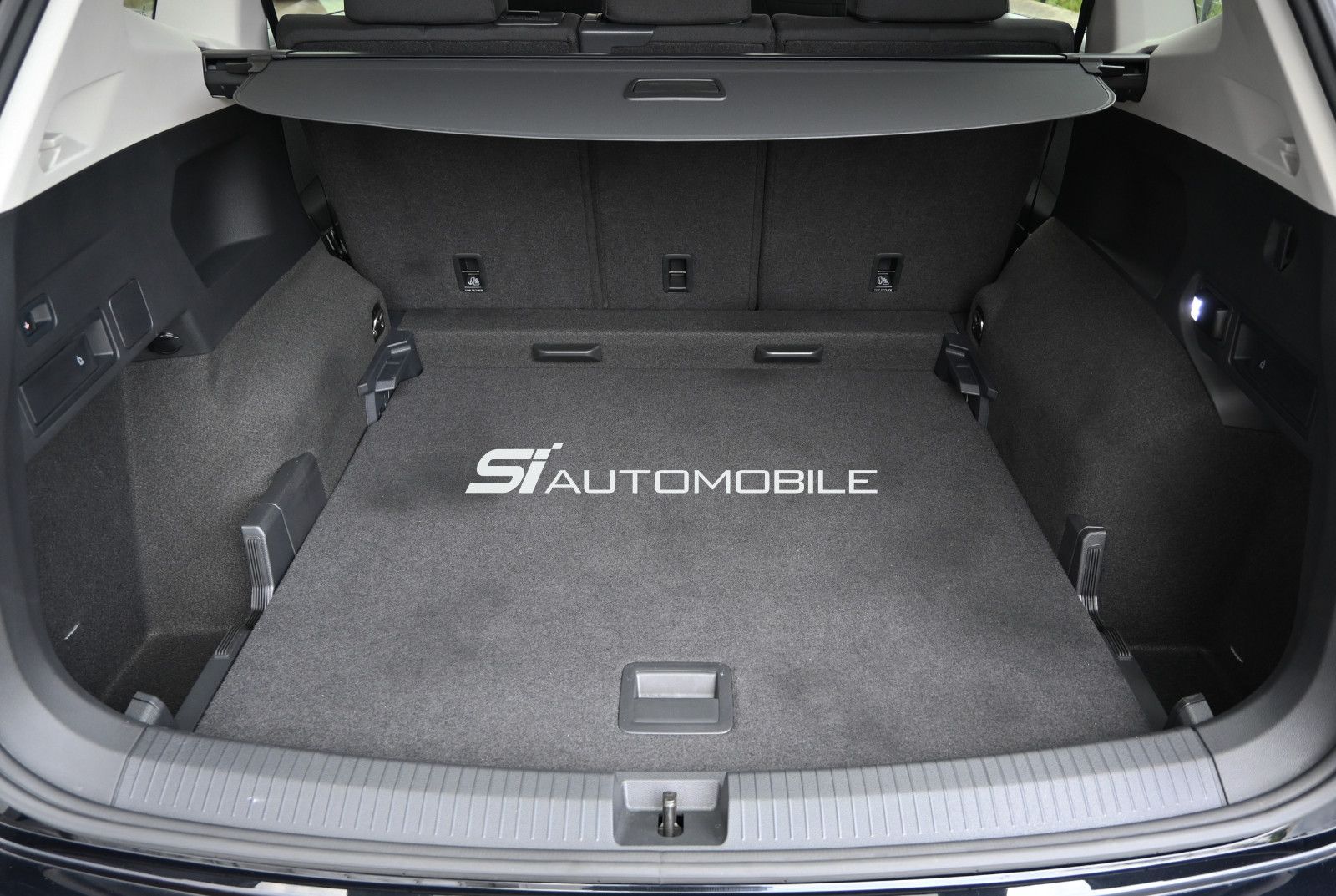 Fahrzeugabbildung Volkswagen Tiguan Allspace 2.0 TDI °ACC°AHK°STANDHEIZ°360°