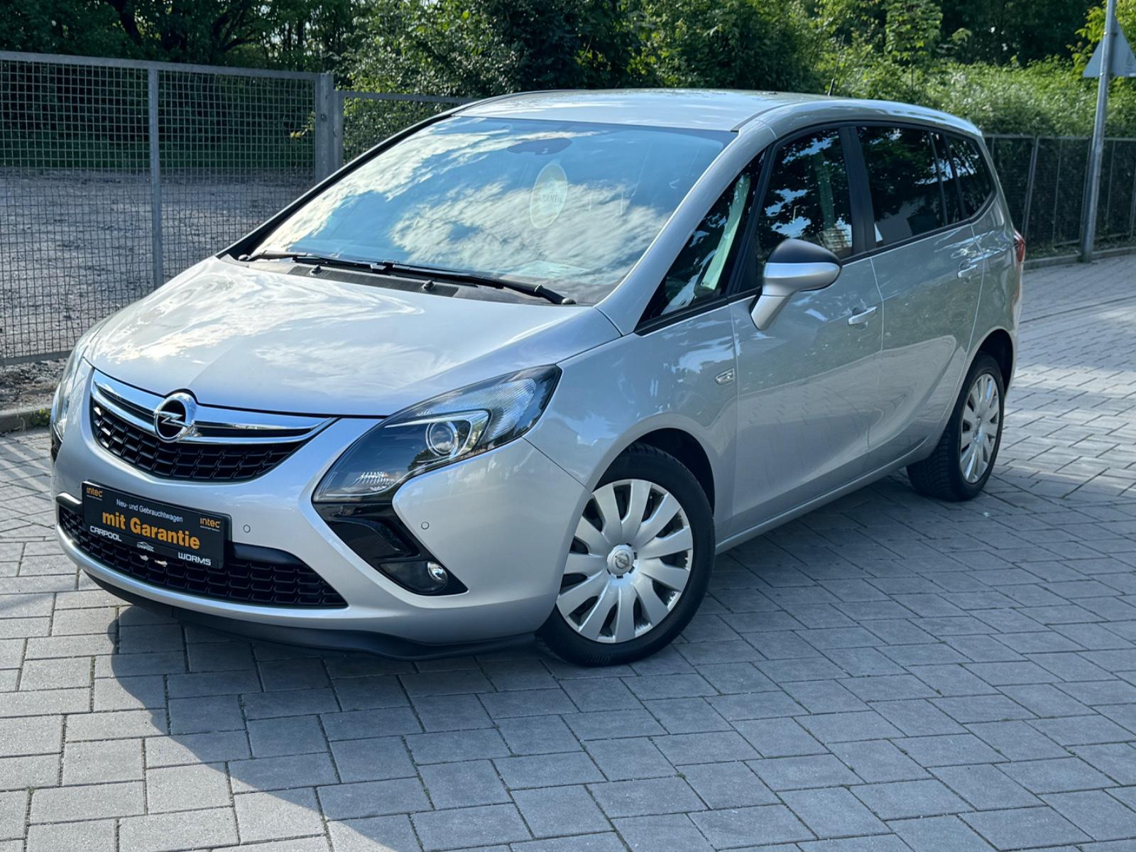 Opel Zafira 2012 — photo 6