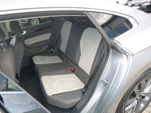 Fahrzeugabbildung Volkswagen Arteon 2.0 TDI Elegance> AUT/ACC/LED/NAV/T.LEDER