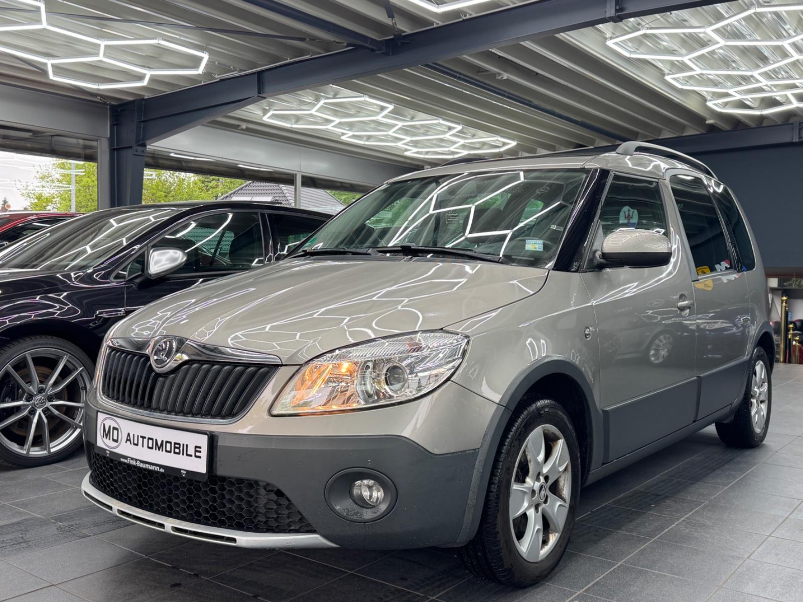Skoda Roomster Ambition Country*1.2TDI*PANO*NAVI*AHK*