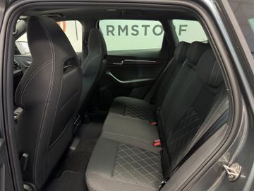 Fahrzeugverkauf 24 Skoda Karoq Sportline 1.5 AHK*Pano*19 Zoll*Matrix