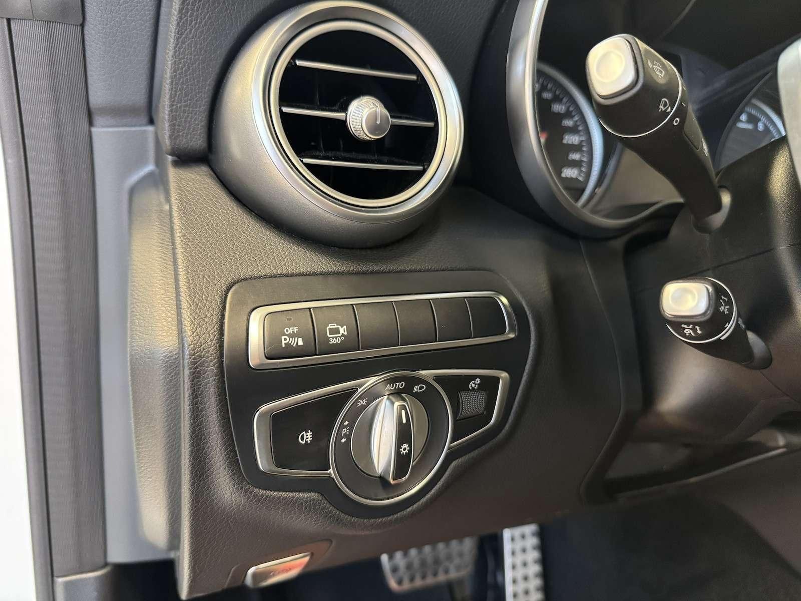 Fahrzeugabbildung Mercedes-Benz Cabriolet C300 Night Edition AMG/360°/Navi/AC...