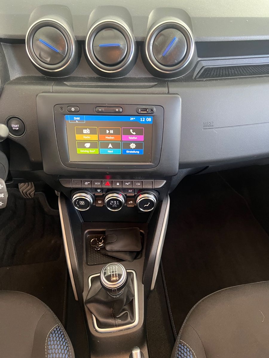 Fahrzeugabbildung Dacia Duster II Celebration *NAVI*KAMERA*SITZH*