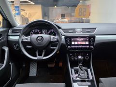 SKODA Superb 1.5 TSI ACT /Carplay/AHKschwenk./ACC