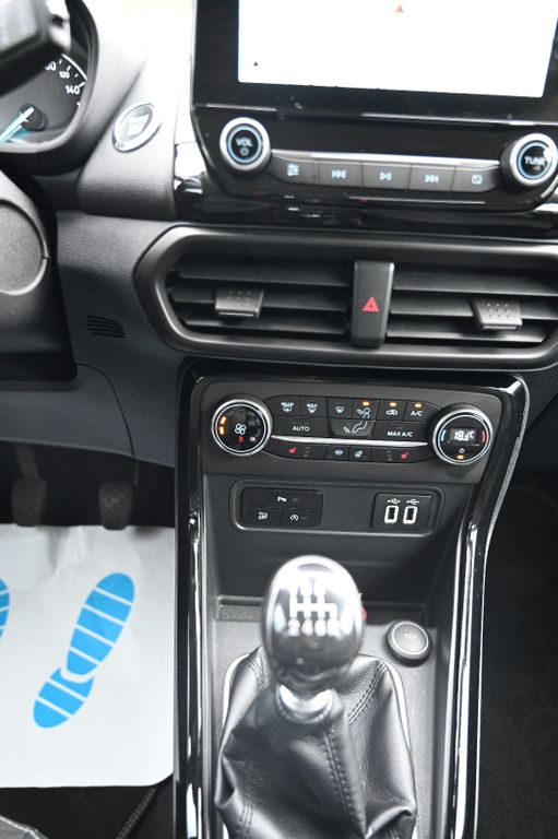 FORD EcoSport 1.0 EcoBoost Titanium Leder Navi FORD EcoSport 1.0 EcoBoost Titanium Leder Navi