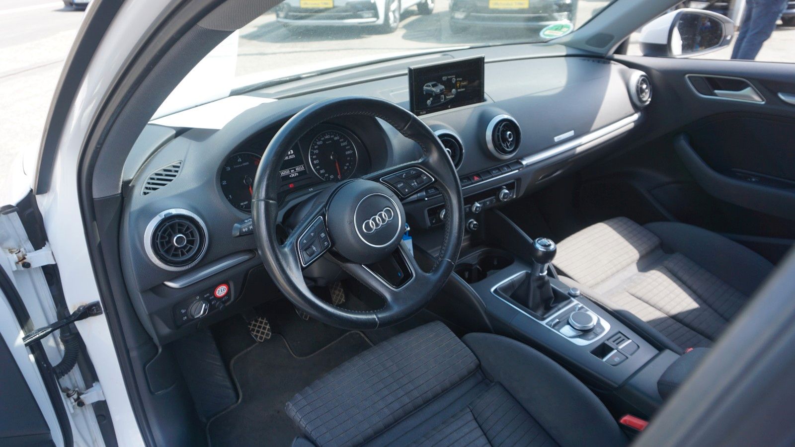 Fahrzeugabbildung Audi A3 2.0 TDI Sportback sport