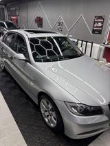 BMW 320i - BMW 320 aus 2005: 320i