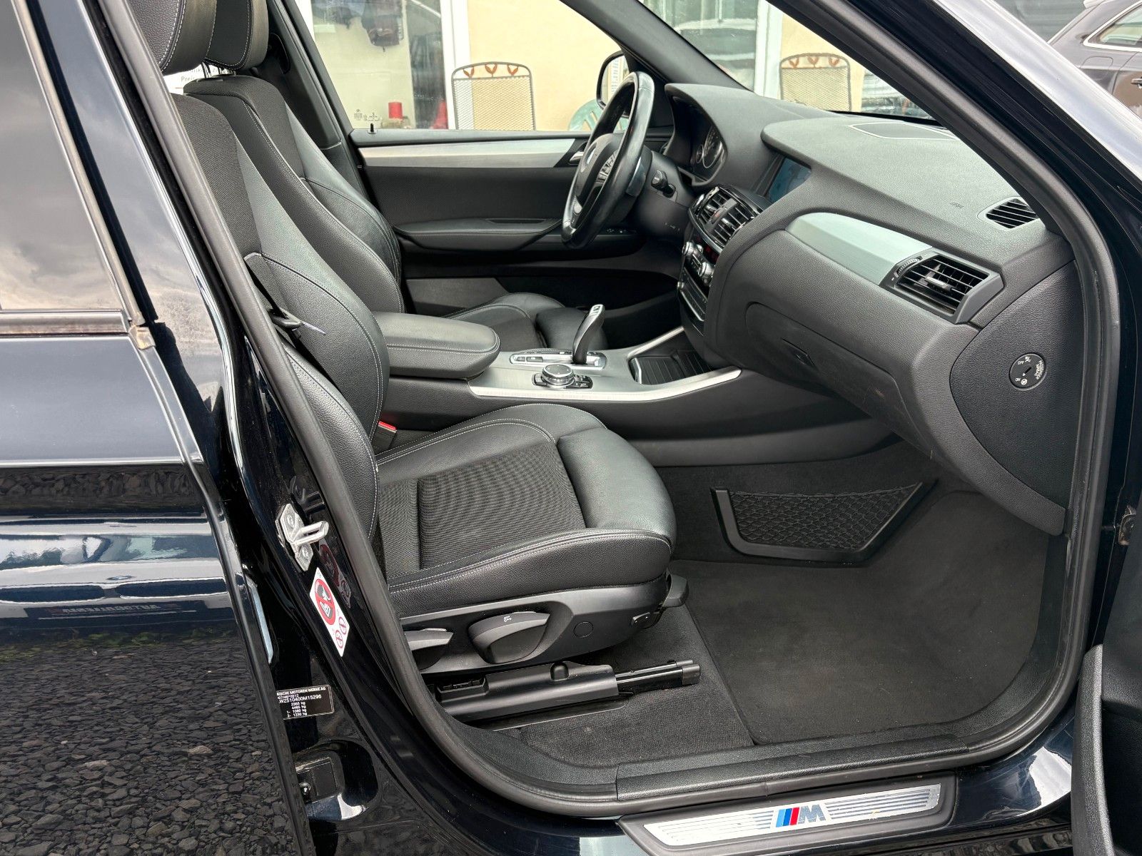 Fahrzeugabbildung BMW X3 xDrive20d Aut. M SPORTPAKET Navi Xenon Panor