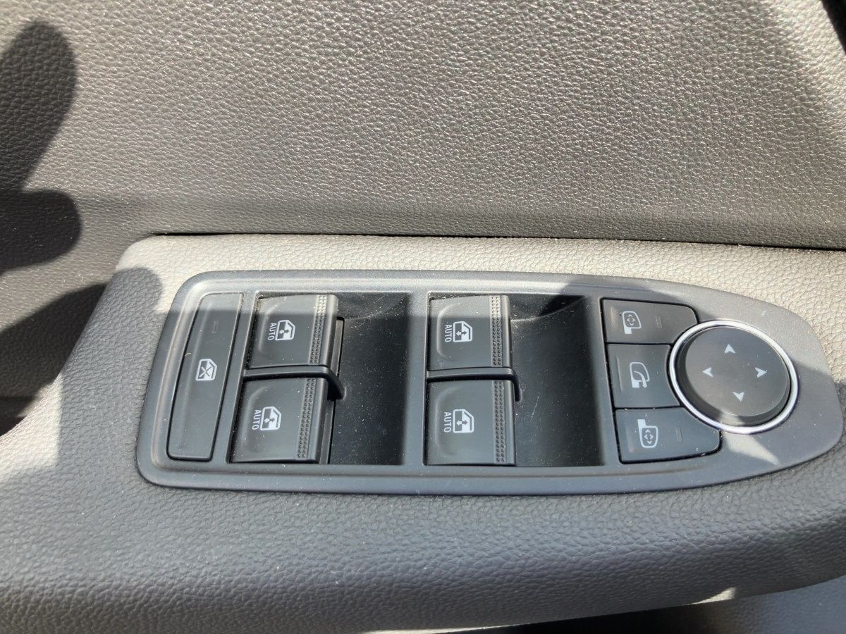 Renault Clio - Bild 17