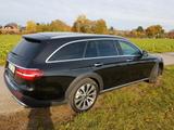 Mercedes-Benz E 220 d 4MAT  T All-Terrain, abs. Vollausstattg. - Mercedes-Benz E 220 mit Diesel-Antrieb: Leder, Navigationssystem, Kombi, Automatik, Klimaanlage
