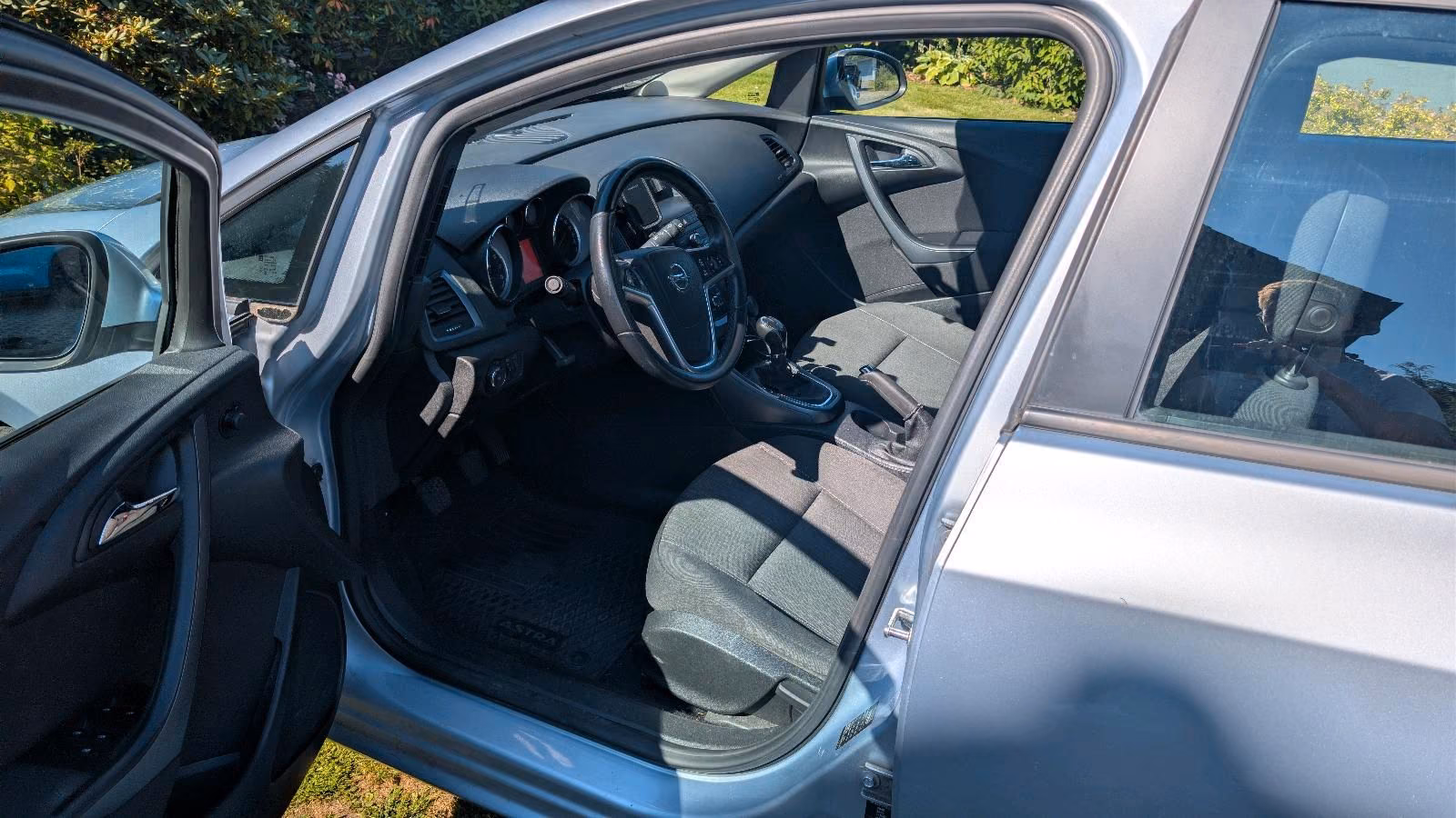 Opel Astra 2014 — photo 7