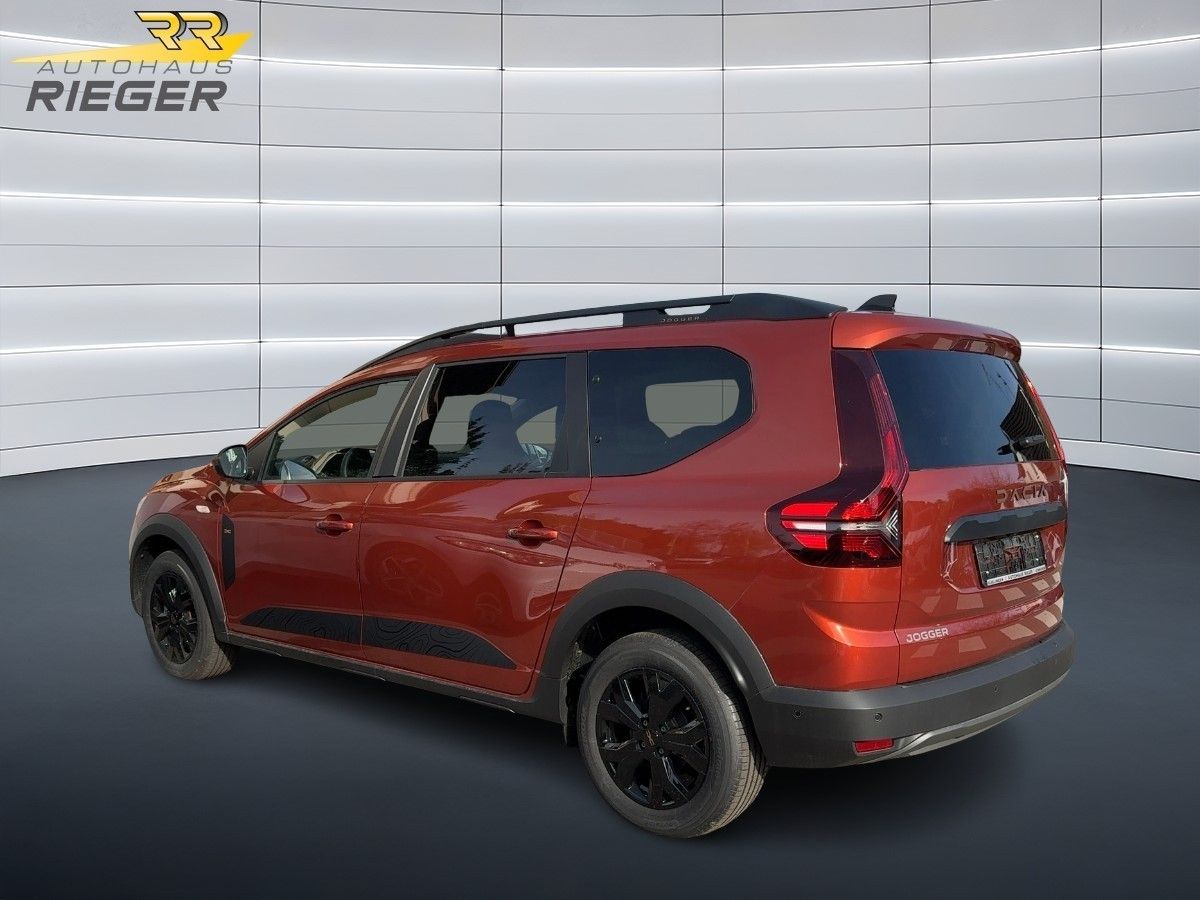 Fahrzeugabbildung Dacia Jogger Extreme+ TCe 110 7-Sitz er