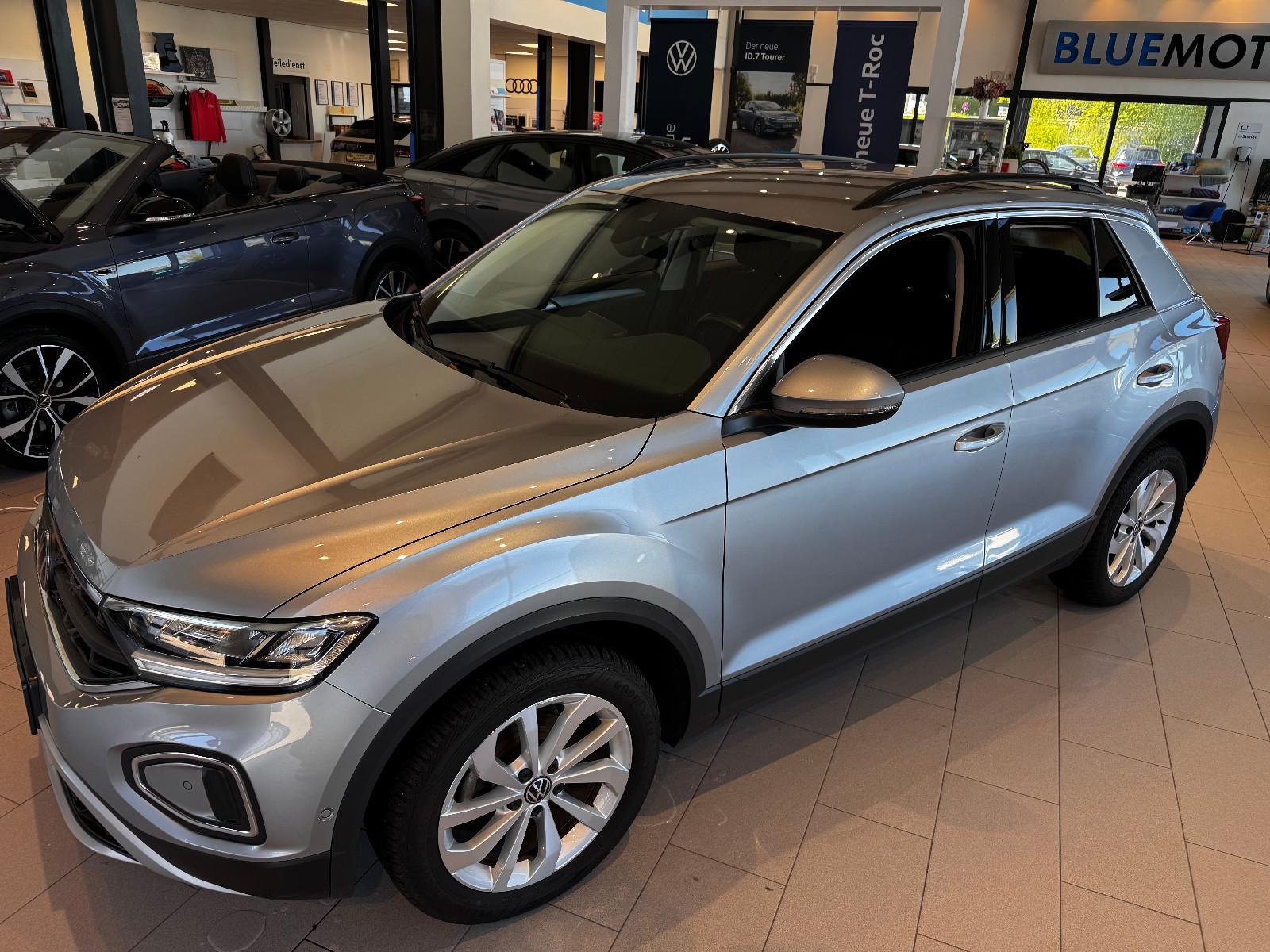 Volkswagen T-Roc Life, NAVI ,ALU,DAB