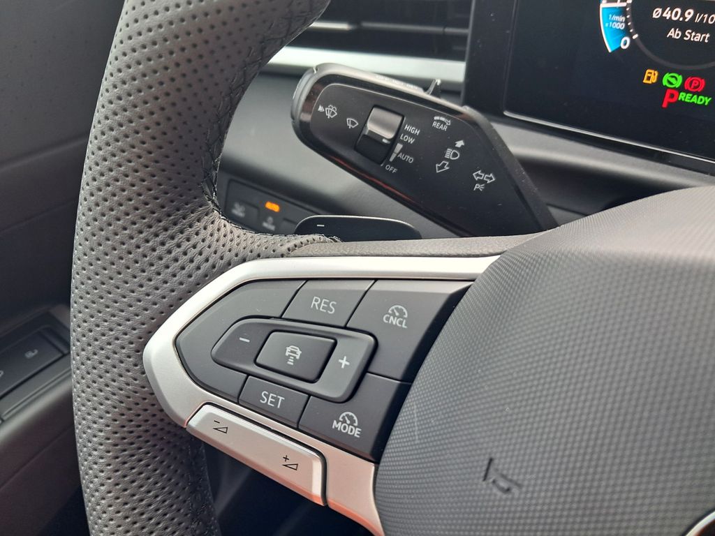 VW T-Roc 1.5 eTSI DSG R-Line AHK Kamera ACC LED - Bild 20