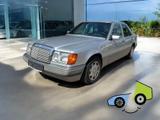 Mercedes-Benz E 230 W124 Automatik/Standheizung/Klima/Tempomat - Mercedes-Benz aus 1992: W124