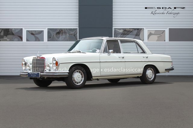 Mercedes-Benz 300SEL 3,5