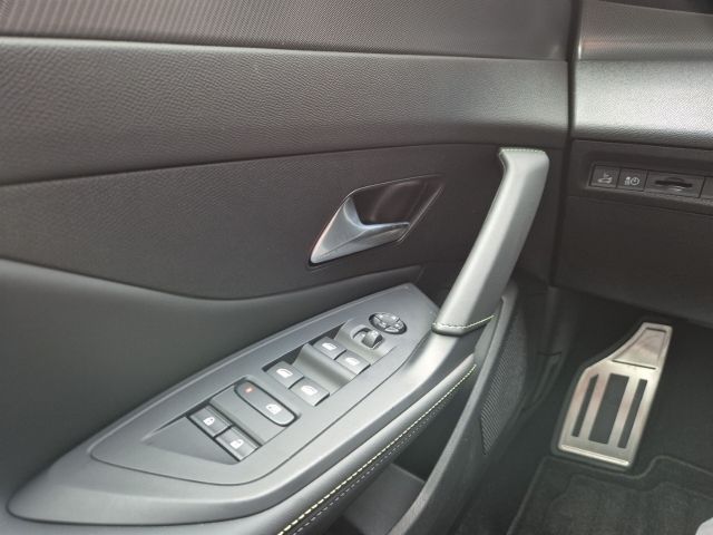 Peugeot 308 - Bild 13