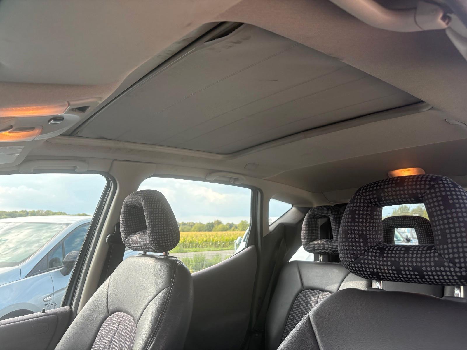 Mercedes-Benz A 190 AVANTGARDE Panorama Klima TÜV 09/2028 LMR