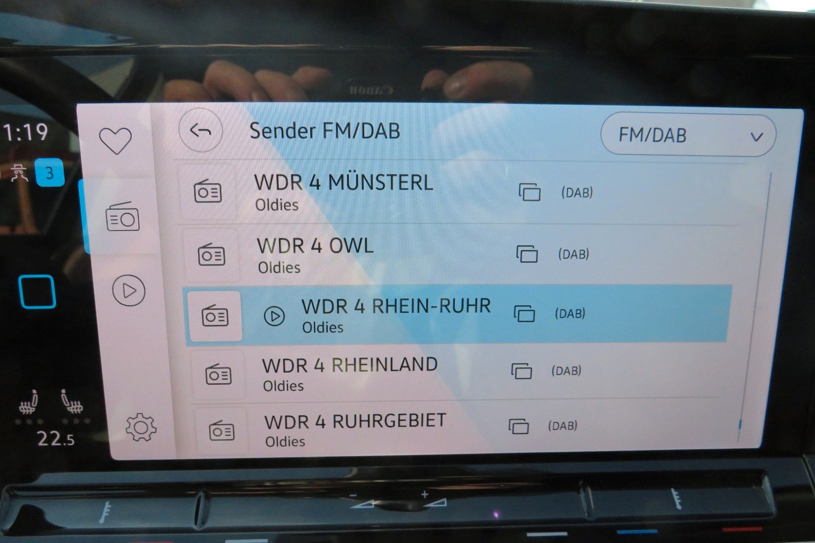 Fahrzeugabbildung Volkswagen Golf Variant LIFE DSG NAVI APP ACC SITZH. LED 1H