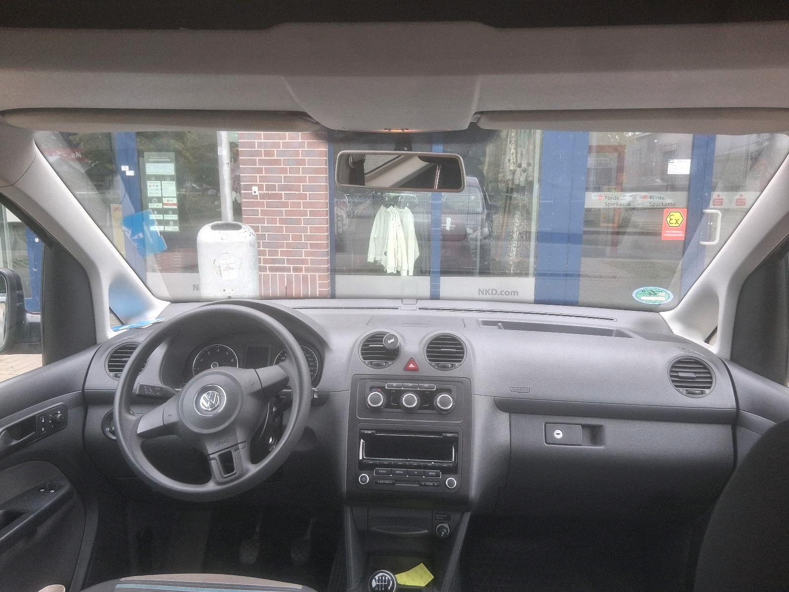 Volkswagen Caddy 2012 — photo 6