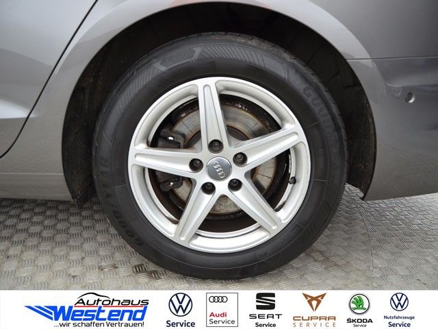 Fahrzeugabbildung Audi A4 Lim. 30 TDI 100kW S tr. LED AHK Navi HuD Stan
