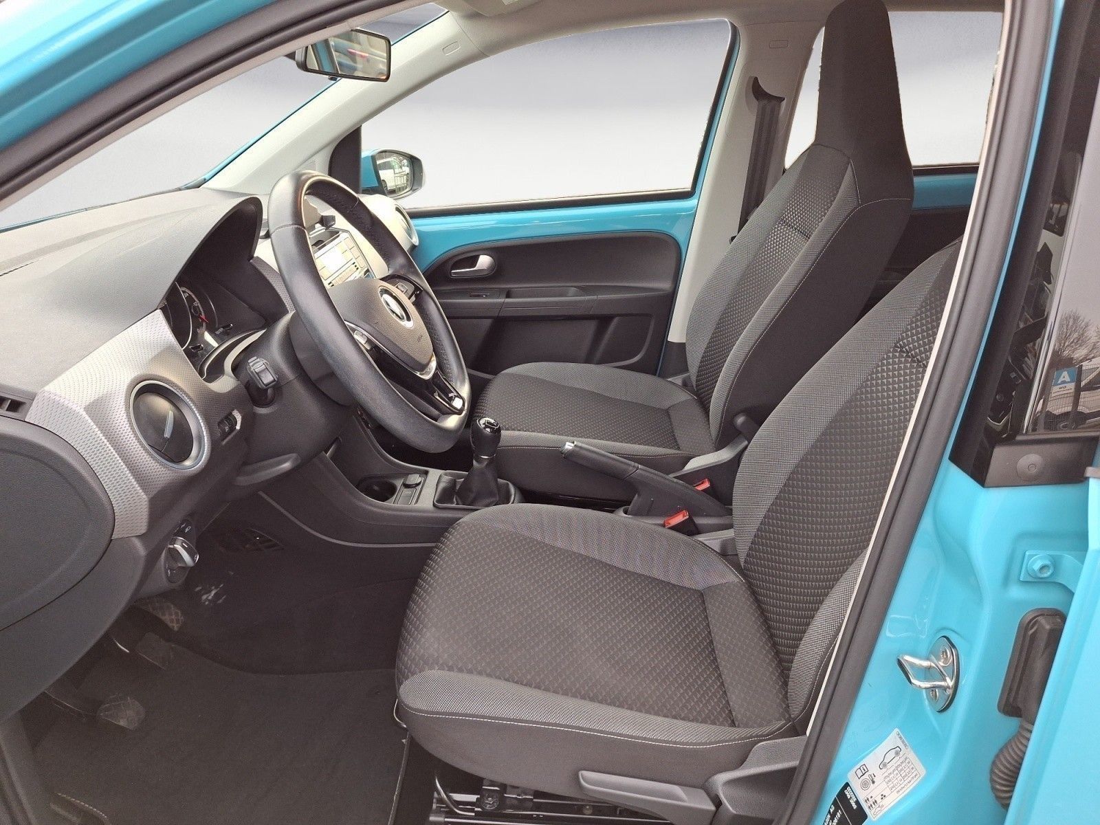 Volkswagen up! - Bild 8