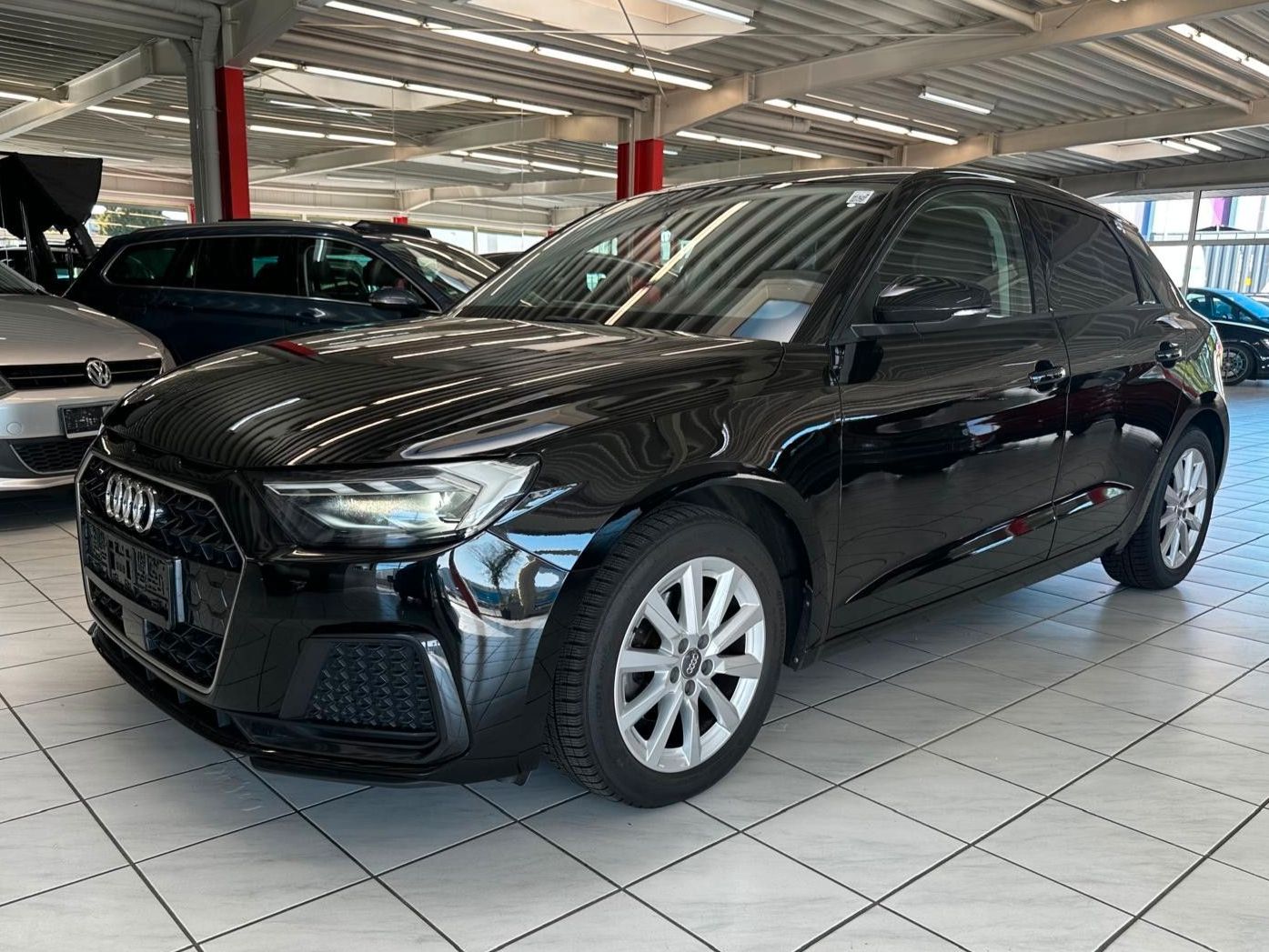 AUDI A1 Sportback 30 TFSI advanced NAVI SHZ LED