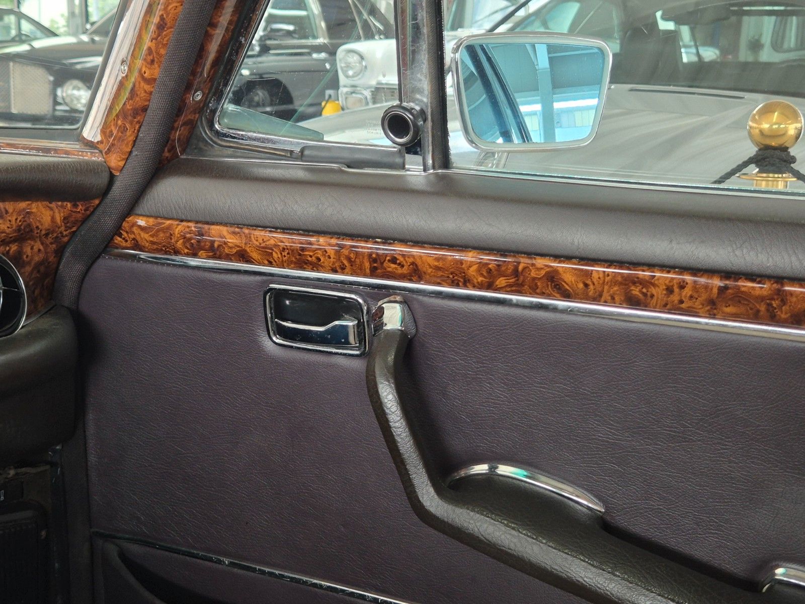 Fahrzeugabbildung Mercedes-Benz 300 SEL 6.3/Deutsch/Historie/3. Hd./WGA 62