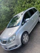 Opel Auto Opel zafira - Opel Zafira aus 2006 mit Diesel-Antrieb
