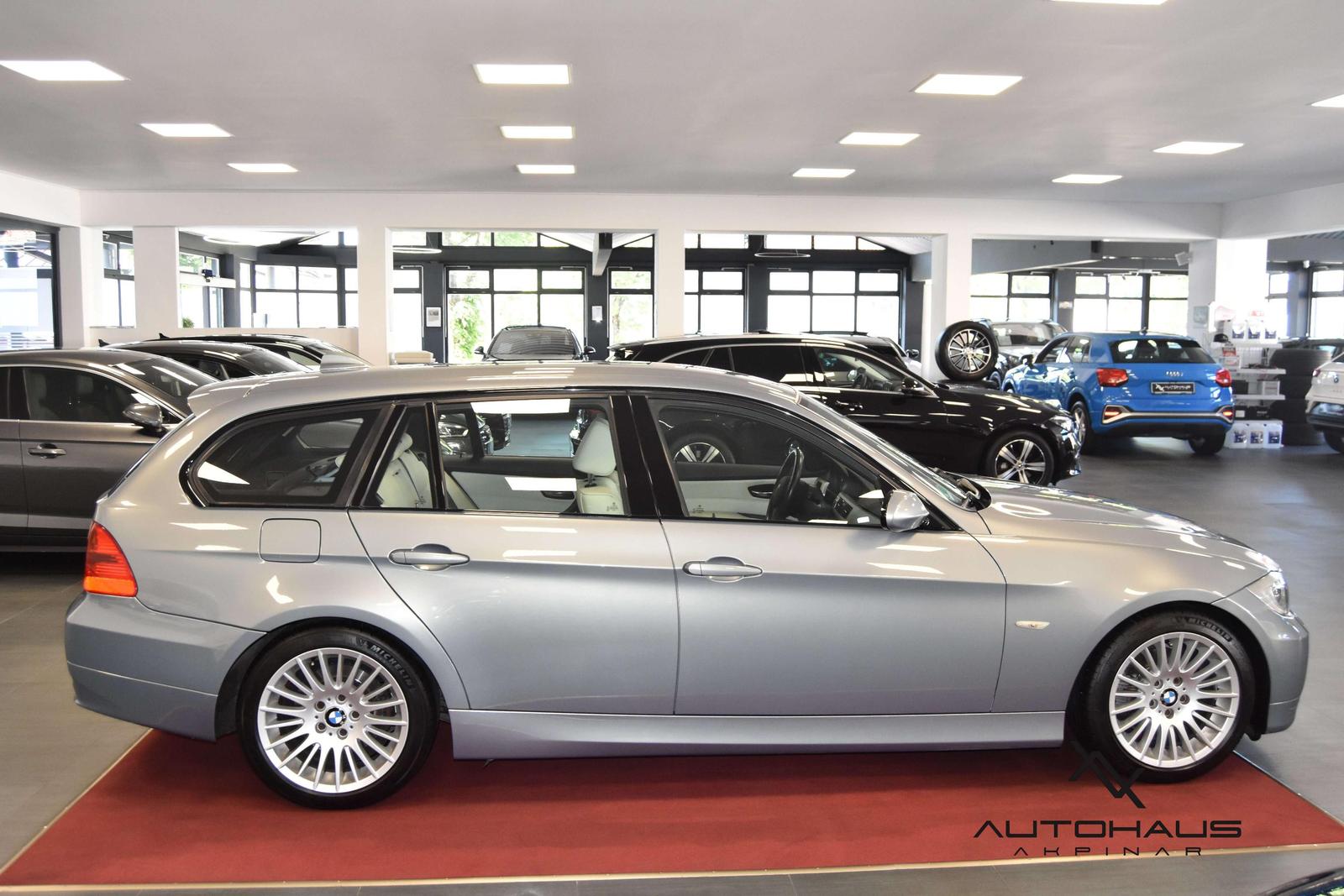 BMW 325 i Touring 218 ch • BVA • Cuir • Xénon • Sièges sport • PDC