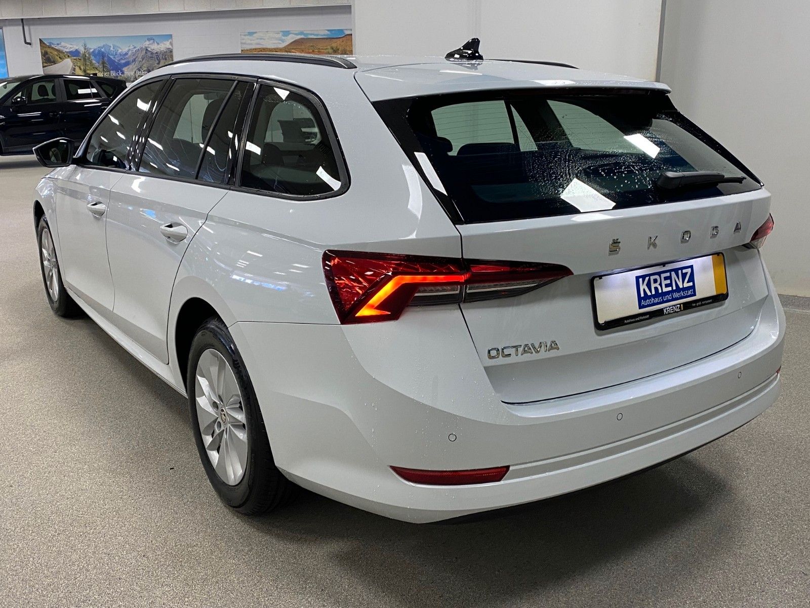 Fahrzeugabbildung SKODA Octavia 1.5 TSI+APP CONNECT+ALUFELGEN+SITZHEIZUN