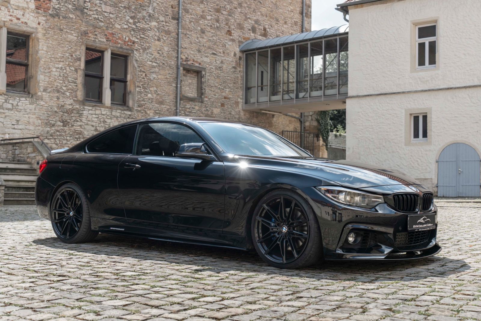 Fahrzeugabbildung BMW 440I COUPE M-PERFORMANCE H&K LED HUD KAM CARPLAY