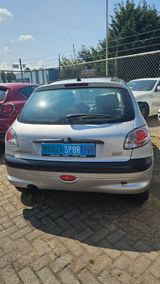 Peugeot 206 1.4 Premium 75, tuv 04/2025 - Peugeot 206 in Köln