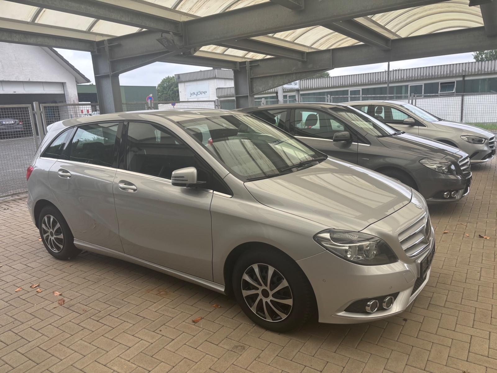 Mercedes-Benz B 180 Parktr.Sitzh. AHK Spiegel klappbar