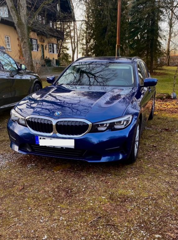 Image of BMW 320