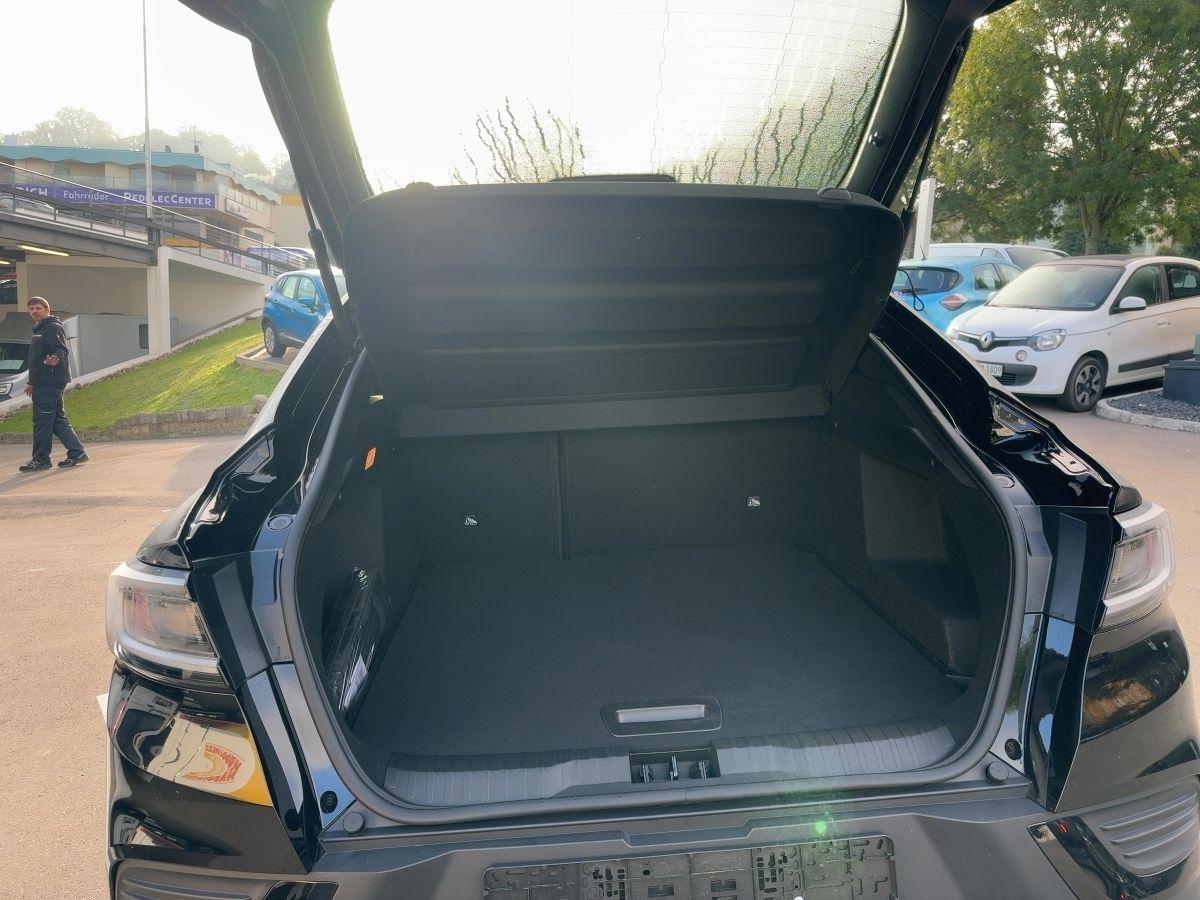 Fahrzeugabbildung Renault Arkana ESPRIT ALPINE TCe 160 EDC City Paket